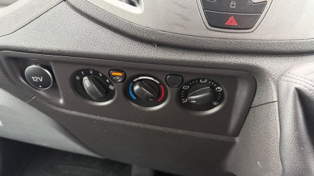 2019 Ford Transit - photo 15