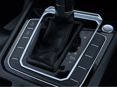2018 Volkswagen Passat - photo 18