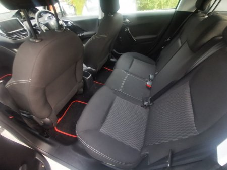 2017 Peugeot 208 - photo 16