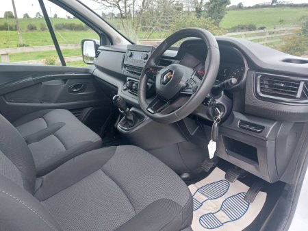 2023 Renault Trafic - photo 29