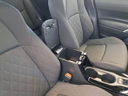2025 Toyota Corolla Cross - photo 26