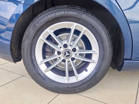 2021 Mercedes-Benz A-Class - photo 13