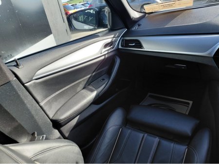 2019 BMW 5-Series - photo 10