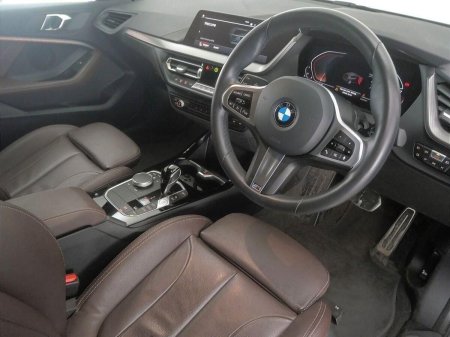 2024 BMW 1-Series - photo 6