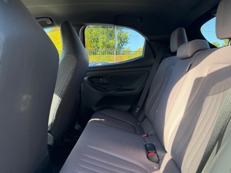 2020 Toyota Yaris - photo 17