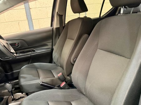 2019 Toyota Aqua - photo 15