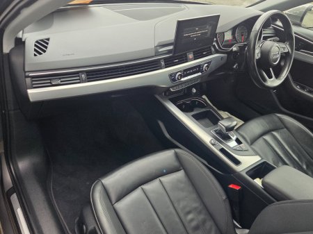 2022 Audi A4 - photo 4