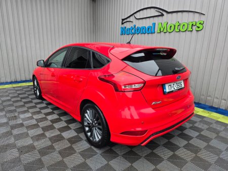 2017 Ford Focus - photo 5