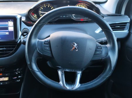 2017 Peugeot 208 - photo 16