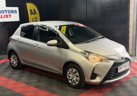 2017 Toyota Vitz - photo 15