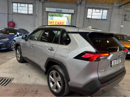 2021 Toyota RAV4 - photo 6