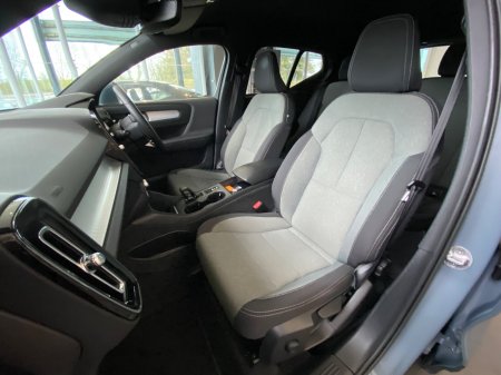 2022 Volvo XC40 - photo 9