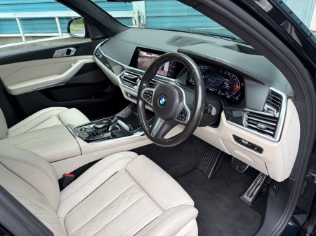 2021 BMW X7 - photo 12