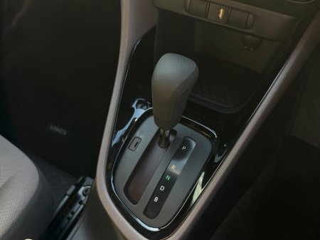 2020 Toyota Yaris - photo 25