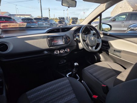2017 Toyota Yaris - photo 11
