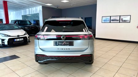 2025 Volkswagen Tiguan - photo 26