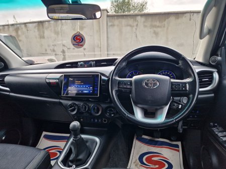 2017 Toyota Hilux - photo 17