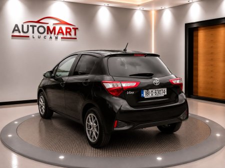 2018 Toyota Vitz - photo 17