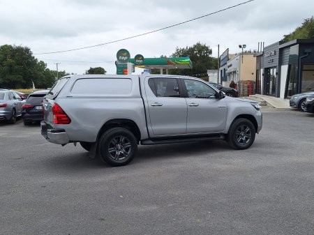 2021 Toyota Hilux - photo 3