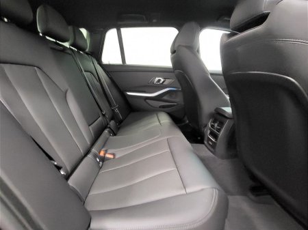 2026 BMW 3-Series - photo 11