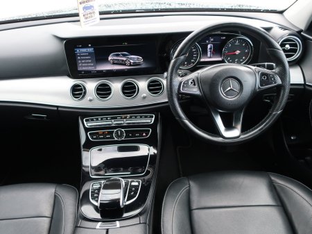 2017 Mercedes-Benz E-Class - photo 10