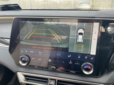 2025 Lexus RX450H+ - photo 13