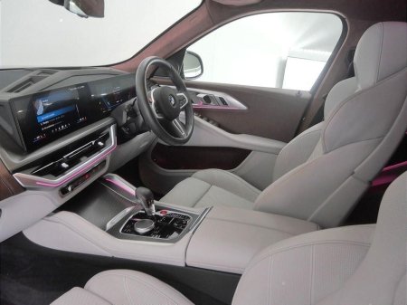 2025 BMW XM - photo 7