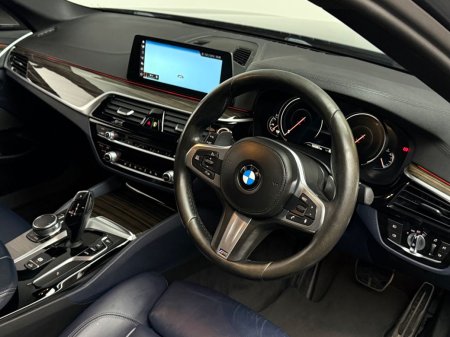 2017 BMW 5-Series - photo 9