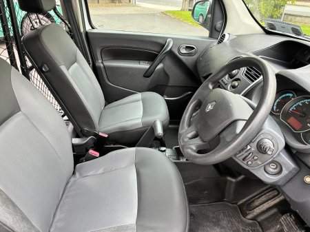 2020 Renault Kangoo - photo 14