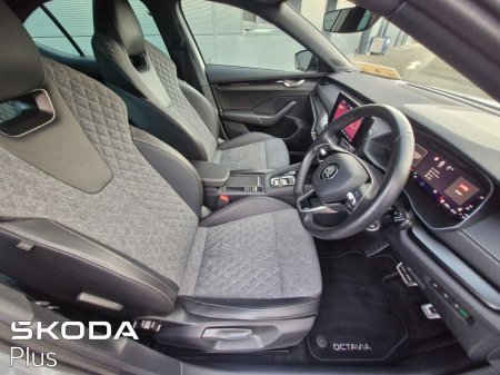 2025 Skoda Octavia - photo 8