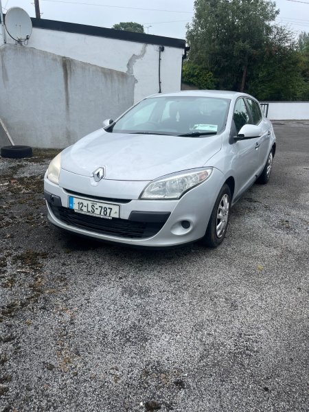 2012 Renault Megane - photo 2