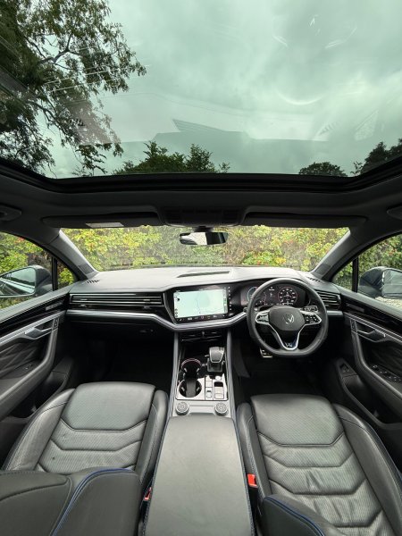 2024 Volkswagen Touareg - photo 30
