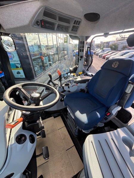 2020 New Holland T6.180 - photo 5