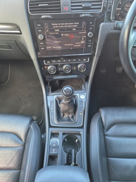 2020 Volkswagen Golf - photo 17