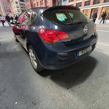 2011 Opel Astra - photo 2
