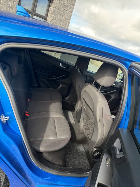 2020 Ford Focus - photo 6