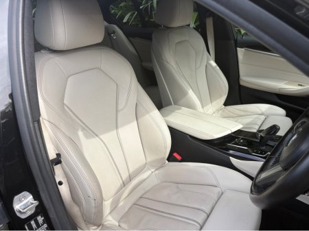2019 BMW 5-Series - photo 12