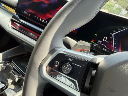 2025 BMW 5-Series - photo 35
