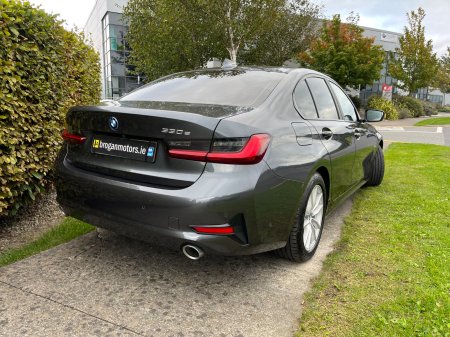 2022 BMW 3-Series - photo 16