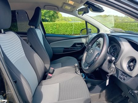 2020 Toyota Yaris - photo 5