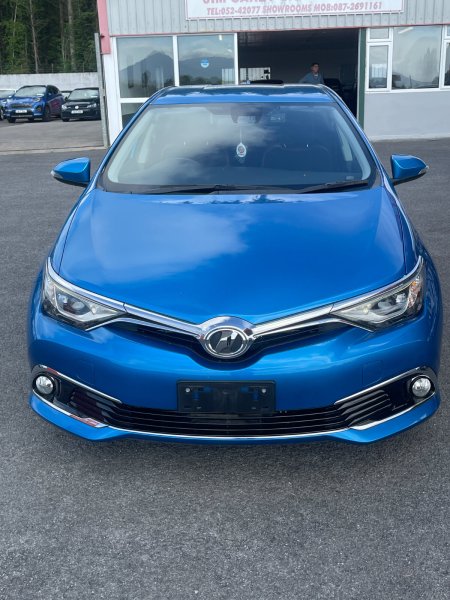 2015 Toyota Auris - photo 2