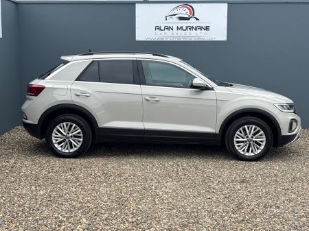 2022 Volkswagen T-Roc - photo 3