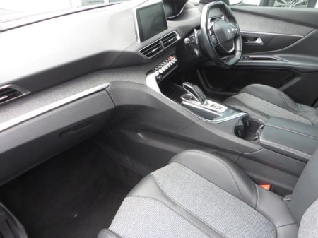 2020 Peugeot 5008 - photo 18