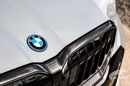 2024 BMW 5-Series - photo 9