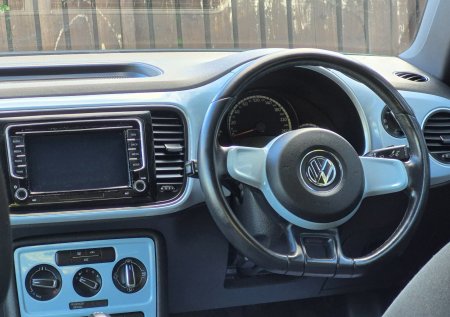 2013 Volkswagen Beetle - photo 16