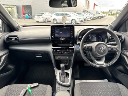 2023 Toyota Yaris Cross - photo 8
