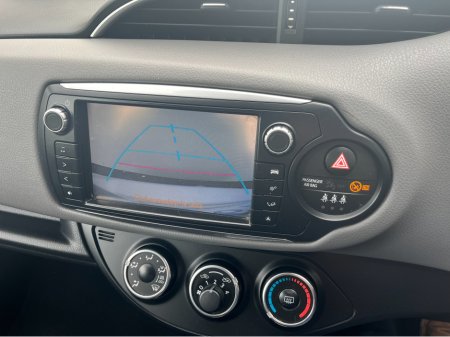 2016 Toyota Yaris - photo 3