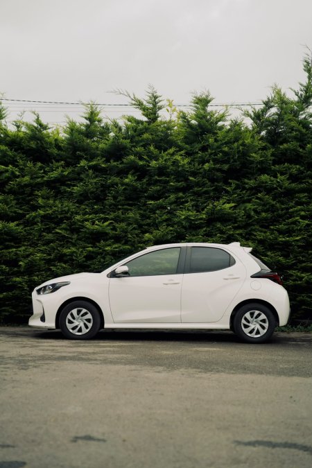 2023 Toyota Yaris - photo 2