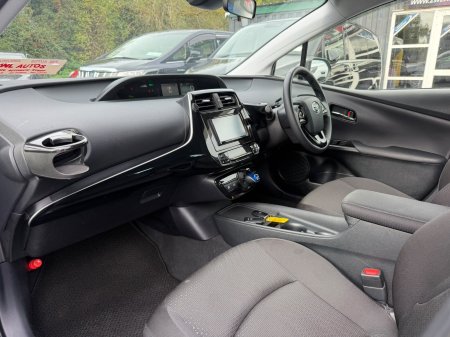 2020 Toyota Prius - photo 14