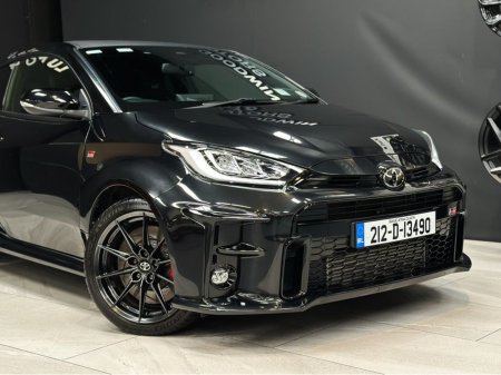 2021 Toyota Yaris - photo 2